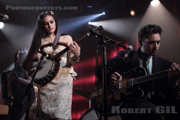 KITTY, DAISY AND LEWIS - 2011-10-12 - PARIS - La Maroquinerie - 